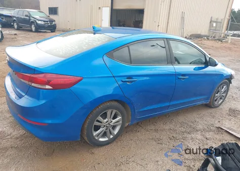 2017 Hyundai Elantra Se z USA, uszkodzony, nr VIN KMHD84LF5HU422489